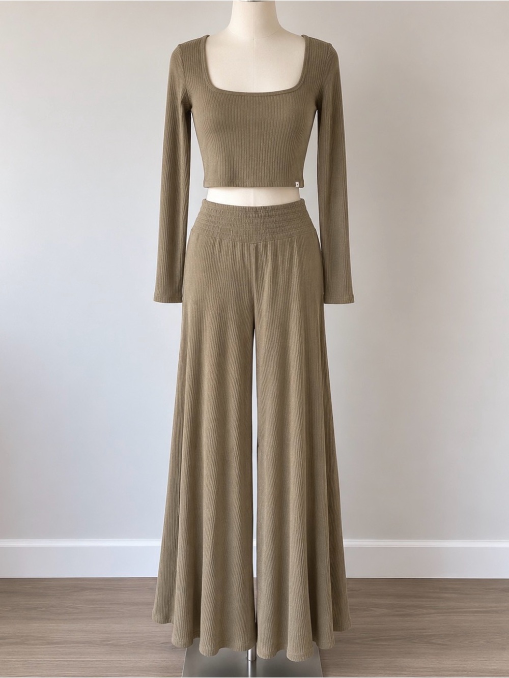 Roxy Olive Green Ribbed 2 Piece Set Wide Leg Pants & Crop Top M/L